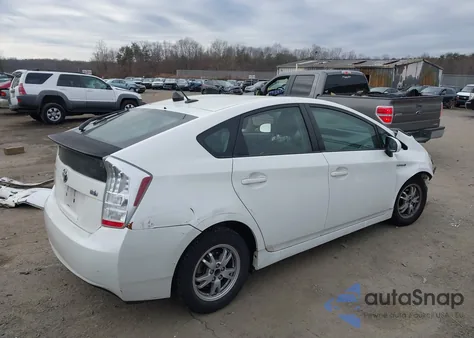 2011 Toyota Prius Two z USA, uszkodzony, nr VIN JTDKN3DUXB1368322
